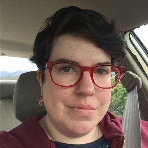 Meet your Posher, Esther